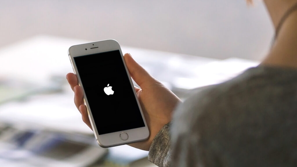 iphone hängt beim apple logo